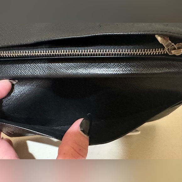 Louis Vuitton Damier Mens Long Wallet - Picture 6 of 11